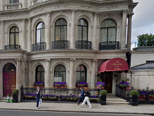 The exterior of Les Ambassadeurs Club Casino, London Hamilton Place